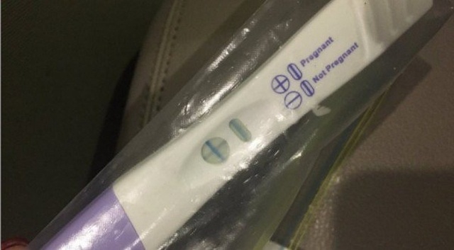 Geniální krok? Studentka prodává použité pozitivní těhotenské testy, vydělává tak desetitisíce!