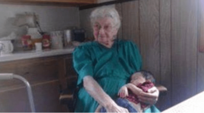 Nesmrtelnost ženské síly: 101letá babička porodila nového člena rodiny! Ano je to možné!