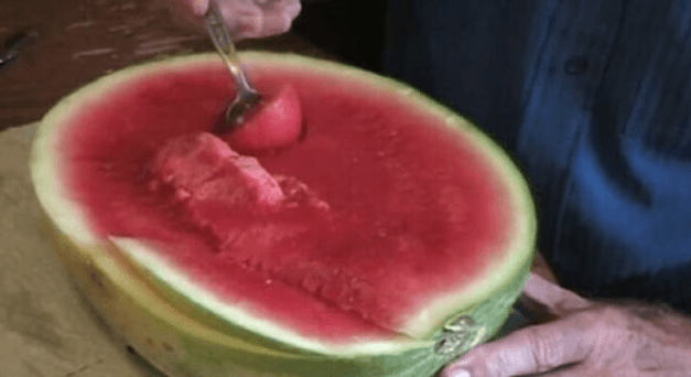 Velké riziko: Co se stane, když večer sníte meloun? Překvapivá odpověď