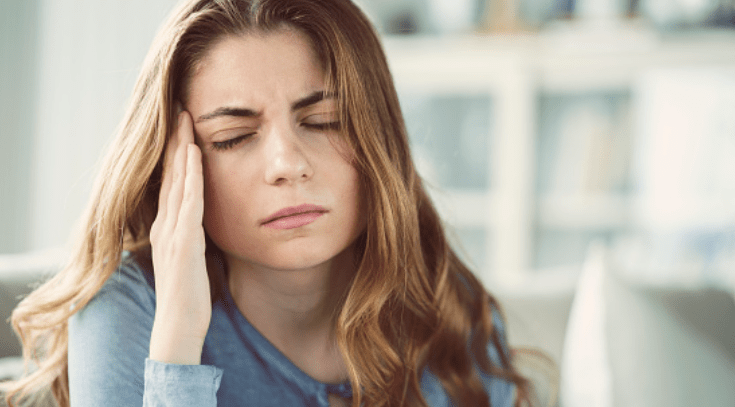 Migréna není pouze běžnou bolestí hlavy – Způsoby, jak ji účinně zvládnout bez použití léků..