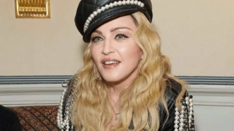 Dramatický pád na JIPce – Hvězdnou zpěvačku Madonnu našli v bezvědomí