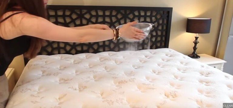 Revoluční trik pro vaši matraci: Posypte ji práškem do pečiva a dejte svému spánku nový život!